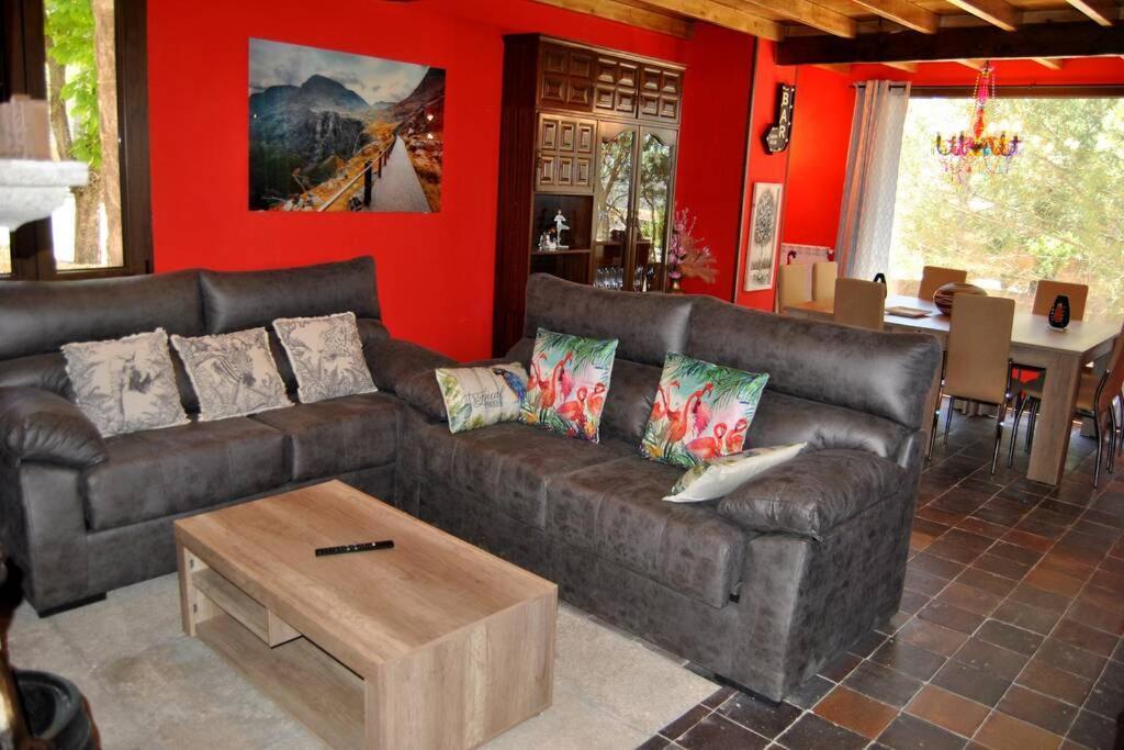 Casa Rural Mansion Adela con Piscina y Jacuzzi Collado Mediano Exterior foto