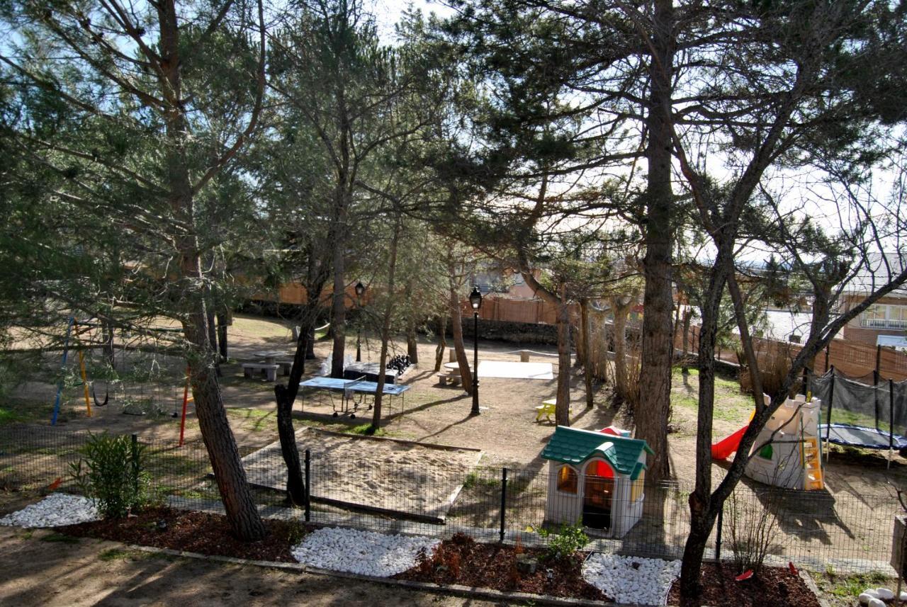 Casa Rural Mansion Adela con Piscina y Jacuzzi Collado Mediano Exterior foto